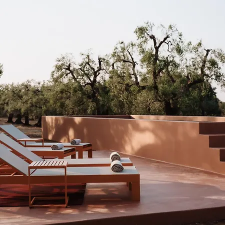 Ozio - Il Trullo Rosso فندق مبيت وإفطار